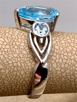 *Кольцо р.18  Голубой Топаз арт. R00219-749 Вес 4,07 г - фото 335900 *Кольцо р.18  Голубой Топаз арт. R00219-749 Вес 4,07 г - фото 335900