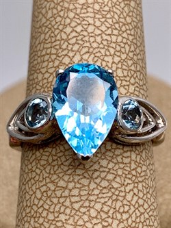 *Кольцо р.18  Голубой Топаз арт. R00219-749 Вес 4,07 г - фото 335901 *Кольцо р.18  Голубой Топаз арт. R00219-749 Вес 4,07 г - фото 335901