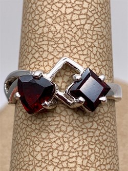 *КОЛЬЦО р.17 Гранат арт. R00236-910, (вес 2,93 г) - фото 336344