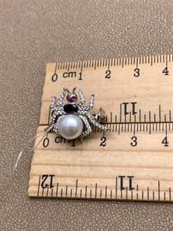 *Брошь Белый Жемчуг арт. PI-Br02400-X-W-PN-X-Mix-202 вес 3,1 г - фото 337560 *Брошь Белый Жемчуг арт. PI-Br02400-X-W-PN-X-Mix-202 вес 3,1 г - фото 337560