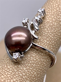 *Кольцо р.18 Шоколадный Жемчуг д.10,5*11мм арт. 1.0294.0.b-644 Вес 3,92 г - фото 337697 *Кольцо р.18 Шоколадный Жемчуг д.10,5*11мм арт. 1.0294.0.b-644 Вес 3,92 г - фото 337697