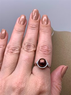 *Кольцо р.18 Шоколадный Жемчуг д.8,5*9мм арт. 1.0652.0.b-805 Вес 3,17 г - фото 337734 *Кольцо р.18 Шоколадный Жемчуг д.8,5*9мм арт. 1.0652.0.b-805 Вес 3,17 г - фото 337734