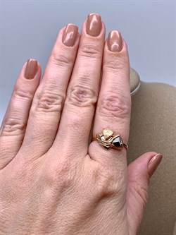 *Кольцо Р.18,5 цв Лимонное, Красное, Белое арт. 01-5128-00-000-1140-48-940 (вес 2,35 г) - фото 340528 *Кольцо Р.18,5 цв Лимонное, Красное, Белое арт. 01-5128-00-000-1140-48-940 (вес 2,35 г) - фото 340528