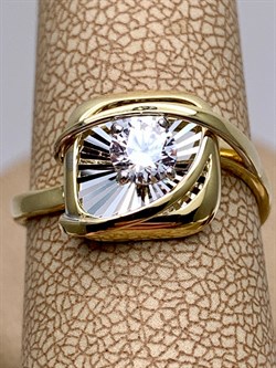 *Кольцо р.17 Белый Фианит цв  Лимонное, Белое арт. 01-5228-00-501-1121-38-546 (вес 2,96 г) - фото 342954 *Кольцо р.17 Белый Фианит цв  Лимонное, Белое арт. 01-5228-00-501-1121-38-546 (вес 2,96 г) - фото 342954