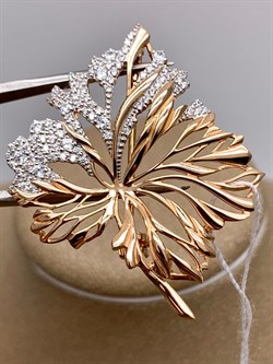 *Брошь Белый Фианит цв Красное арт. 04-0080-00-401-1110-33-786 вес 5,52 гр - фото 343455