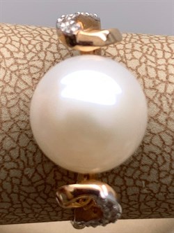 *Кольцо р.17 д.9-9,5  Белый Жемчуг цв Красное арт. 1.0243.0.b-211 Вес 3,05 г - фото 345649 *Кольцо р.17 д.9-9,5  Белый Жемчуг цв Красное арт. 1.0243.0.b-211 Вес 3,05 г - фото 345649