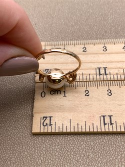 *Кольцо р.17 д.9-9,5  Белый Жемчуг цв Красное арт. 1.0243.0.b-211 Вес 3,05 г - фото 345653 *Кольцо р.17 д.9-9,5  Белый Жемчуг цв Красное арт. 1.0243.0.b-211 Вес 3,05 г - фото 345653