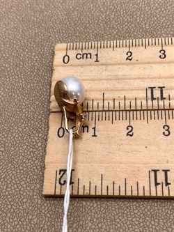 *Кулон д.9-9,5 Белый Жемчуг цв Красное арт. 3.0240.0.b-155 Вес 2,22 г - фото 345697 *Кулон д.9-9,5 Белый Жемчуг цв Красное арт. 3.0240.0.b-155 Вес 2,22 г - фото 345697