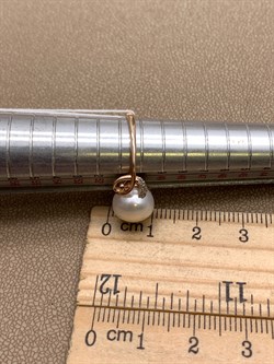 *Кольцо р.16 д.9-9,5 Белый Жемчуг цв Красное арт. 1.0244.0.b-483 Вес 2,9 г - фото 345760 *Кольцо р.16 д.9-9,5 Белый Жемчуг цв Красное арт. 1.0244.0.b-483 Вес 2,9 г - фото 345760