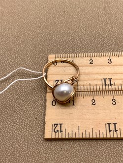 *Кольцо р.17,5 Белый Жемчуг д.10-10,5 цв Красное арт. 1.0422.0.b-324 Вес 3,49 г - фото 345806 *Кольцо р.17,5 Белый Жемчуг д.10-10,5 цв Красное арт. 1.0422.0.b-324 Вес 3,49 г - фото 345806