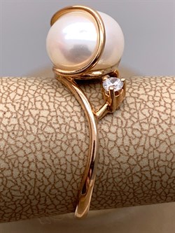 *Кольцо р.17,5 Белый Жемчуг д.10-10,5 цв Красное арт. 1.0422.0.b-324 Вес 3,49 г - фото 345809 *Кольцо р.17,5 Белый Жемчуг д.10-10,5 цв Красное арт. 1.0422.0.b-324 Вес 3,49 г - фото 345809