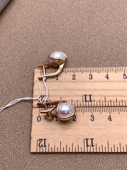 *Серьги Белый Жемчуг д.10-10,5 цв Красное арт. 2.0422.0.b-386 Вес 6,39 г - фото 345814 *Серьги Белый Жемчуг д.10-10,5 цв Красное арт. 2.0422.0.b-386 Вес 6,39 г - фото 345814