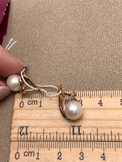 *Серьги Белый Жемчуг д.9-9,5 цв Красное арт. 2.0237.1.b-733 Вес 4,36 г - фото 345855 *Серьги Белый Жемчуг д.9-9,5 цв Красное арт. 2.0237.1.b-733 Вес 4,36 г - фото 345855