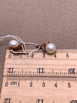 *Серьги Белый Жемчуг д.9-9,5 цв Красное арт. 2.0237.1.b-733 Вес 4,36 г - фото 345856 *Серьги Белый Жемчуг д.9-9,5 цв Красное арт. 2.0237.1.b-733 Вес 4,36 г - фото 345856