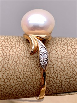 *Кольцо р.17 Белый Жемчуг д.9,5-10 цв Красное арт. 1.0446.0.b-605 Вес 3,55 г - фото 345918