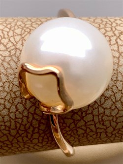 *Кольцо р.17 Белый Жемчуг д.10,5-11 цв Красное арт. 1.0425.0.b-050 Вес 3,32 г - фото 345950 *Кольцо р.17 Белый Жемчуг д.10,5-11 цв Красное арт. 1.0425.0.b-050 Вес 3,32 г - фото 345950