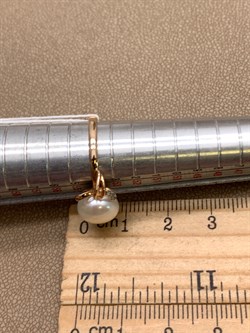 *Кольцо р.17 Белый Жемчуг д.9-9,5 цв Красное арт. 1.0245.0.b-353 Вес 3,08 г - фото 345958 *Кольцо р.17 Белый Жемчуг д.9-9,5 цв Красное арт. 1.0245.0.b-353 Вес 3,08 г - фото 345958