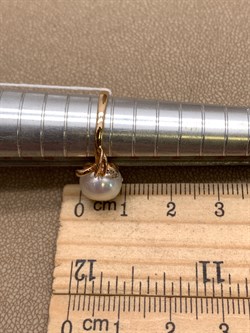 *Кольцо р.16 Белый Жемчуг д.9-9,5 цв Красное арт. 1.0245.0.b-818 Вес 3,13 г - фото 345978 *Кольцо р.16 Белый Жемчуг д.9-9,5 цв Красное арт. 1.0245.0.b-818 Вес 3,13 г - фото 345978