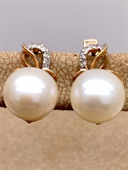 *Серьги Белый Жемчуг д.9-9,5 цв Красное арт. 2.0245.1.b-391 Вес 4,6 г - фото 345990