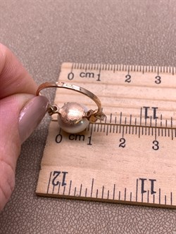 *Кольцо р.17 д.10-10,5 Белый Жемчуг цв Красное арт. 1.0046.0.b-648 Вес 3,09 г - фото 346013 *Кольцо р.17 д.10-10,5 Белый Жемчуг цв Красное арт. 1.0046.0.b-648 Вес 3,09 г - фото 346013