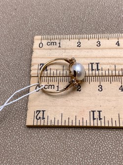 *Кольцо р.16,5  д.8,5-9 Белый Жемчуг цв Красное арт. 1.0240.0.b-943 Вес 2,6 г - фото 346100 *Кольцо р.16,5  д.8,5-9 Белый Жемчуг цв Красное арт. 1.0240.0.b-943 Вес 2,6 г - фото 346100