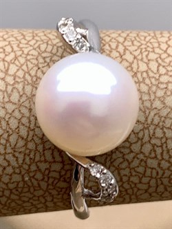 *Кольцо р.18 Белый Жемчуг д.9-9,5 цв Белое арт. 1.0248.0.b-238 Вес 2,94 г - фото 346207 *Кольцо р.18 Белый Жемчуг д.9-9,5 цв Белое арт. 1.0248.0.b-238 Вес 2,94 г - фото 346207