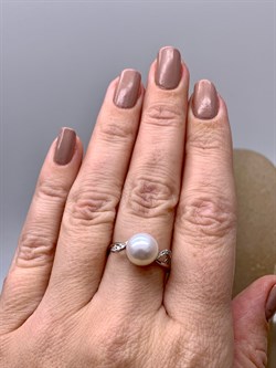 *Кольцо р.18 Белый Жемчуг д.9-9,5 цв Белое арт. 1.0248.0.b-238 Вес 2,94 г - фото 346210 *Кольцо р.18 Белый Жемчуг д.9-9,5 цв Белое арт. 1.0248.0.b-238 Вес 2,94 г - фото 346210