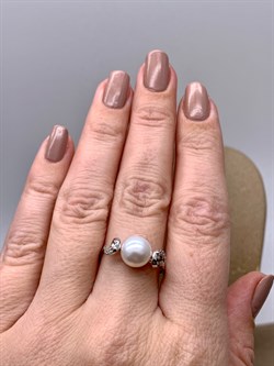 *Кольцо р.18,5 Белый Жемчуг д.9-9,5 цв Белое арт. 1.0243.0.b-942 Вес 2,9 г - фото 346257