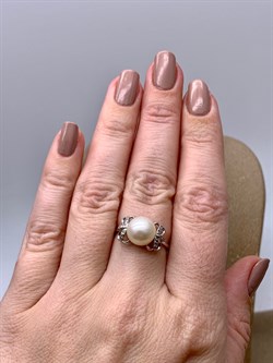 *Кольцо р.17 Белый Жемчуг д.9-9,5 цв Белое арт. 1.0246.0.b-757 Вес 3,23 г - фото 346267 *Кольцо р.17 Белый Жемчуг д.9-9,5 цв Белое арт. 1.0246.0.b-757 Вес 3,23 г - фото 346267