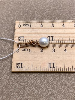 *Кулон Белый Жемчуг д.7,5-8 цв Красное арт. 3.0347.9.d-883 Вес 1,65 г - фото 346361 *Кулон Белый Жемчуг д.7,5-8 цв Красное арт. 3.0347.9.d-883 Вес 1,65 г - фото 346361