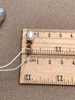 *Кулон Белый Жемчуг д.7-7,5 цв Красное арт. 3.0349.9.d-207 Вес 1,45 г - фото 346379 *Кулон Белый Жемчуг д.7-7,5 цв Красное арт. 3.0349.9.d-207 Вес 1,45 г - фото 346379