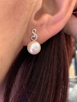 *Серьги Белый Жемчуг д.9-9,5 цв Белое арт. 2.0243.1.b-706 Вес 4,67 г - фото 346468 *Серьги Белый Жемчуг д.9-9,5 цв Белое арт. 2.0243.1.b-706 Вес 4,67 г - фото 346468