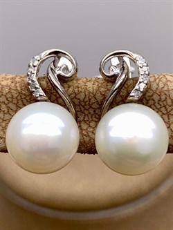 *Серьги Белый Жемчуг д.9-9,5 цв Белое арт. 2.0244.1.b-537 Вес 4,27 г - фото 346472