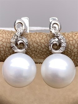 *Серьги Белый Жемчуг д.9-9,5 цв Белое арт. 2.0243.1.b-516 Вес 4,56 г - фото 346876 *Серьги Белый Жемчуг д.9-9,5 цв Белое арт. 2.0243.1.b-516 Вес 4,56 г - фото 346876