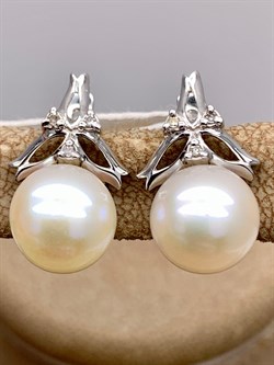 *Серьги Белый Жемчуг д.9-9,5 цв Белое арт. 2.0240.1.b-911 Вес 5,01 г - фото 346881