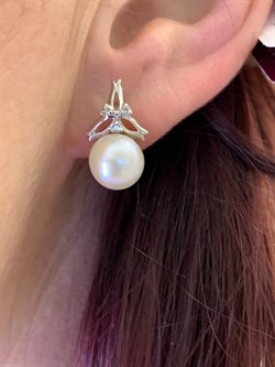 *Серьги Белый Жемчуг д.9-9,5 цв Белое арт. 2.0240.1.b-911 Вес 5,01 г - фото 346883