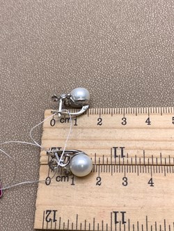 *Серьги Белый Жемчуг д.8,5-9 цв Белое арт. 2.0247.1.b-167 Вес 4,63 г - фото 346891 *Серьги Белый Жемчуг д.8,5-9 цв Белое арт. 2.0247.1.b-167 Вес 4,63 г - фото 346891