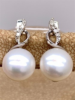*Серьги Белый Жемчуг д.9-9,5 цв Белое арт. 2.0248.1.b-530 Вес 4,29 г - фото 346894 *Серьги Белый Жемчуг д.9-9,5 цв Белое арт. 2.0248.1.b-530 Вес 4,29 г - фото 346894