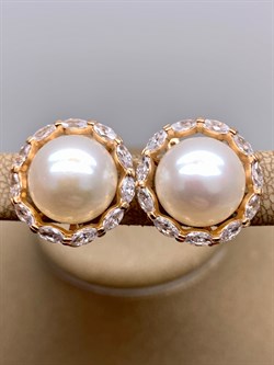 *Серьги Белый Жемчуг д.12-12,5 цв Красное арт. 2.0831.0.b-648 Вес 9,03 г - фото 347152