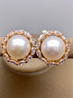 *Серьги Белый Жемчуг д.12-12,5 цв Красное арт. 2.0831.0.b-648 Вес 9,03 г - фото 347153