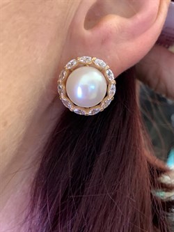 *Серьги Белый Жемчуг д.12-12,5 цв Красное арт. 2.0831.0.b-648 Вес 9,03 г - фото 347154