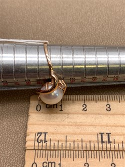 *Кольцо р.18,5 Белый Жемчуг д.9,5-10 цв Красное арт. 1.0842.0.b-768 Вес 3,3 г - фото 347193 *Кольцо р.18,5 Белый Жемчуг д.9,5-10 цв Красное арт. 1.0842.0.b-768 Вес 3,3 г - фото 347193