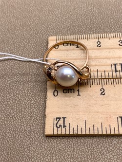 *Кольцо р.18,5 Белый Жемчуг д.9,5-10 цв Красное арт. 1.0842.0.b-768 Вес 3,3 г - фото 347198 *Кольцо р.18,5 Белый Жемчуг д.9,5-10 цв Красное арт. 1.0842.0.b-768 Вес 3,3 г - фото 347198