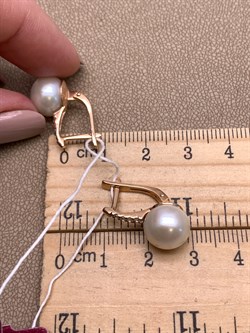 *Серьги Белый Жемчуг д.10-10,5 цв Красное арт. 2.0815.0.b-324 Вес 5,32 г - фото 347228 *Серьги Белый Жемчуг д.10-10,5 цв Красное арт. 2.0815.0.b-324 Вес 5,32 г - фото 347228