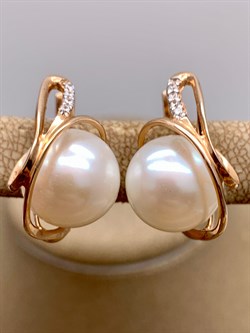 *Серьги Белый Жемчуг д.11,5-12 цв Красное арт. 2.0904.0.b-021 Вес 8,53 г - фото 347265