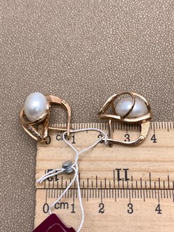 *Серьги Белый Жемчуг д.11,5-12 цв Красное арт. 2.0904.0.b-021 Вес 8,53 г - фото 347267