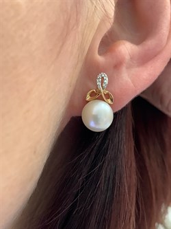 *Серьги Белый Жемчуг д.9-9,5 цв Красное арт. 2.0249.1.b-696 Вес 4,82 г - фото 347367