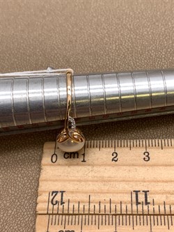 *Кольцо р.17 Белый Жемчуг д.9-9,5 цв Красное арт. 1.0249.0.b-773 Вес 3,5 г - фото 347383