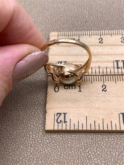 *Кольцо р.17 Белый Жемчуг д.9-9,5 цв Красное арт. 1.0249.0.b-773 Вес 3,5 г - фото 347389