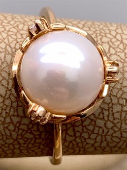 *Кольцо р.18 Белый Жемчуг д.9,5-10 цв Красное арт. 1.0865.0.b-684 Вес 3,07 г - фото 347434